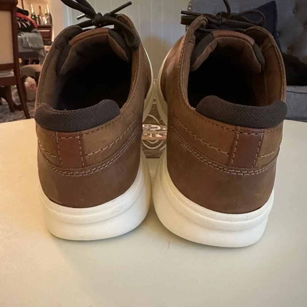 Clarks these shoes
